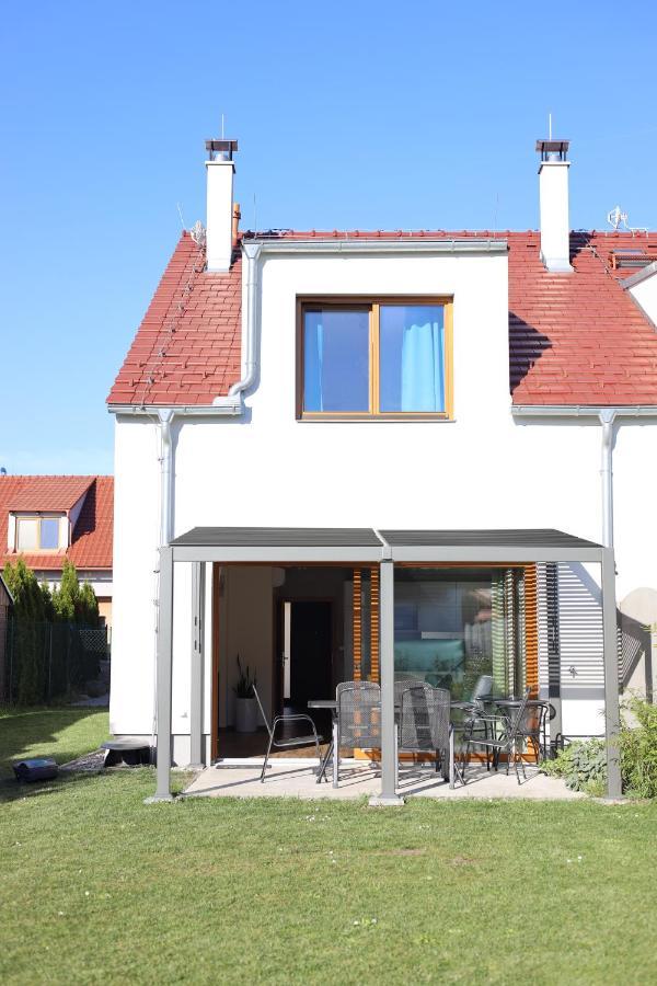 Veritas House Mikulov Exterior foto